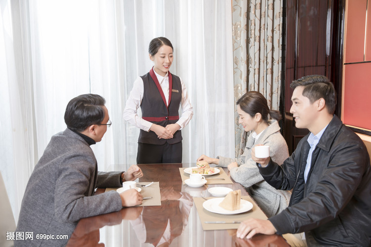 酒店服務(wù)員服務(wù)