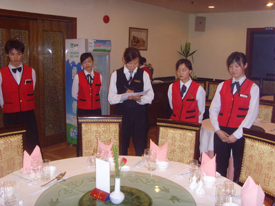 &ldquo;愛崗敬業(yè),優(yōu)質(zhì)服務&rdquo;主題活動在后勤